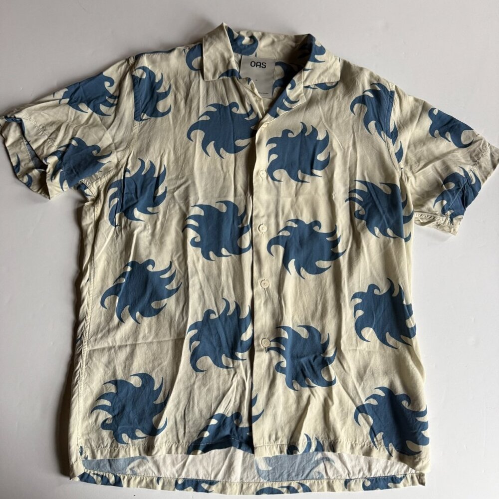 OAS Cream/ Blue Wave Print Camp Collar Resort Shirt - Men's Large